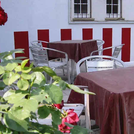 Eintracht Hotel-2